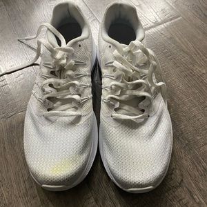 Womens white Nike shoes